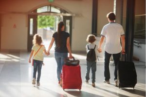 4 Tips to Keep Your Entire Family Healthy While You Travel